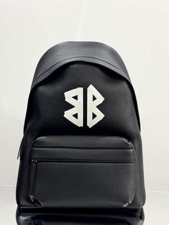 Picture of Balenciaga Handbags _SKUfw202169919fw